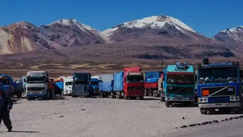 CAMIONES-FRONTERA-CHILE