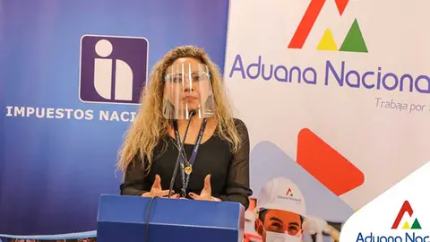 KARINA-SERRUDO-ADUANA-NACIONAL