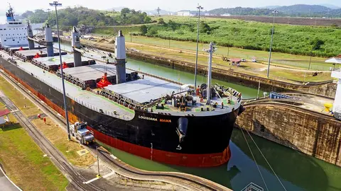 CANAL-DE-PANAMA-FOTO-REFERENCIAL