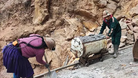 MINERALES-ECONOMIA-BOLIVIA-1