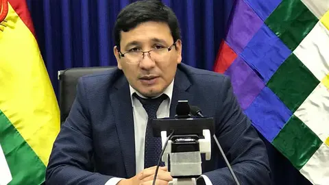 MINISTRO-DE-HIDROCARBUROS-FRANKLIN-MOLINA