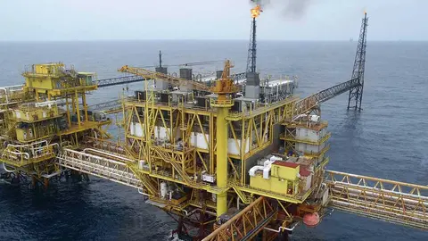 PETR&Oacute;LEO-OFF-SHORE
