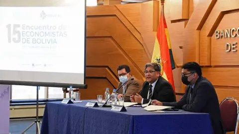 ENCUENTRO-DE-ECONOMISTAS-BCB
