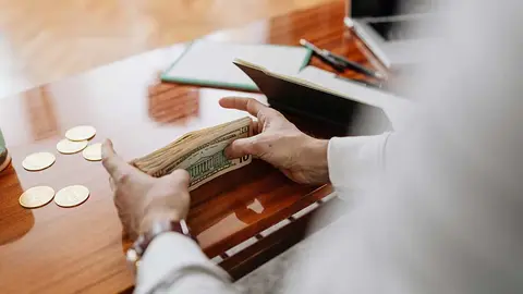DOLARES-AMERICANOS
