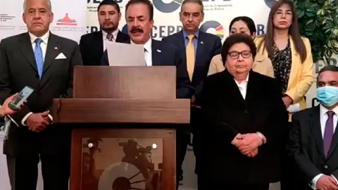 Jaime Ascarrunz al anunciar la posici&oacute;n de los empresarios privados de los nueve departamentos del pa&iacute;s