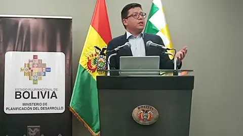 ministro_cusicanqui_0