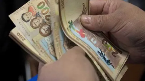dinero_4_1_0