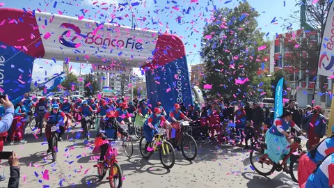 Banco Fie promueve carrera de Cholitas
