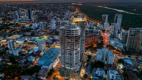 Green Tower Foto principal