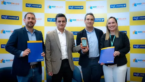 La Administradora de Tarjetas de Cr&eacute;dito S.A. Red Enlace y Tigo Money, se unen estrat&eacute;gicamente para ampliar el sistema de pagos electr&oacute;nicos