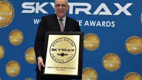 Theo Panagiotoulias receiving Skytrax Award