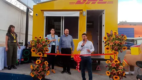 DHL-Express-01