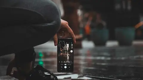 SMARTPHONES-01