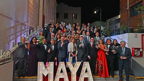 MAYA-GANADORES-01