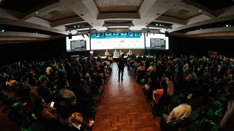 ECOMMERCE-DAY-01