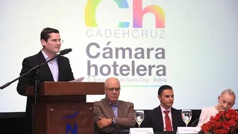 CAMARA-HOTELERA-01