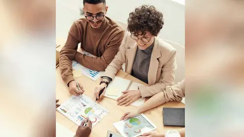 Stakeholders. Colaboradores, clientes y la sociedad son parte del plan de ESG
