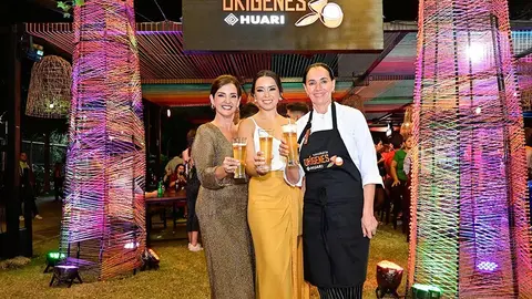 Katya Fuertes, CEO de Lola Group, Lorena Guzm&aacute;n, gerente nacional de Marcas Premium de la CBN e In&eacute;s Espa&ntilde;a