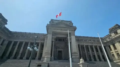 PERU-LA-RAZON-01