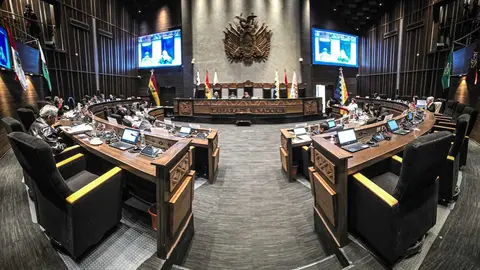 LEGISLATIVO