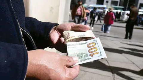 dOLARES