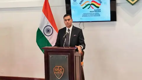 INDIA-01