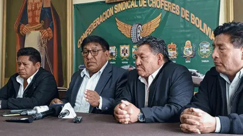 Los choferes est&aacute;n en emergencia.