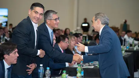 GOBIERNO-EMPRESARIOS-01