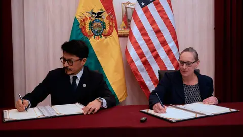 Firma de cooperaci&oacute;n entre Bolivia y EE.UU
