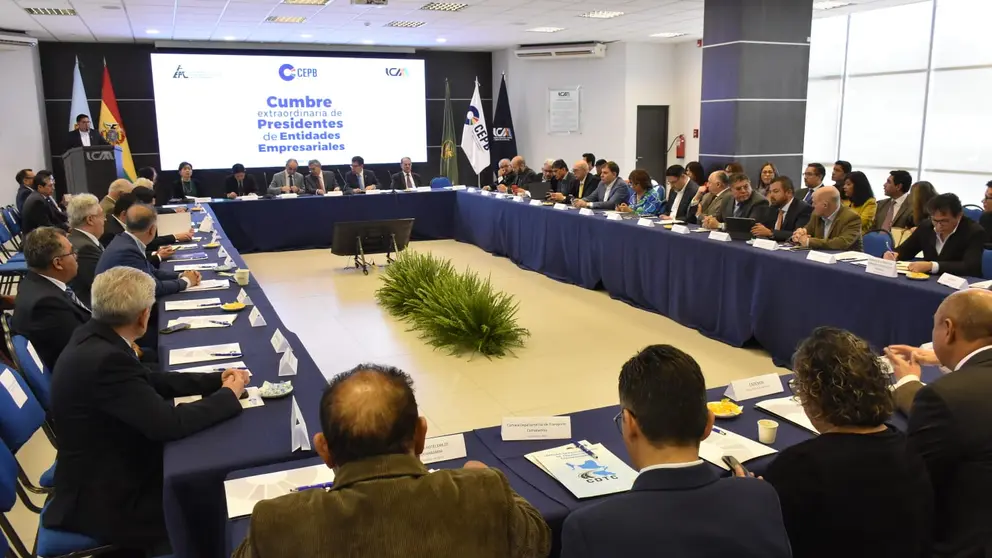 Foto del desarrollo de la Cumbre