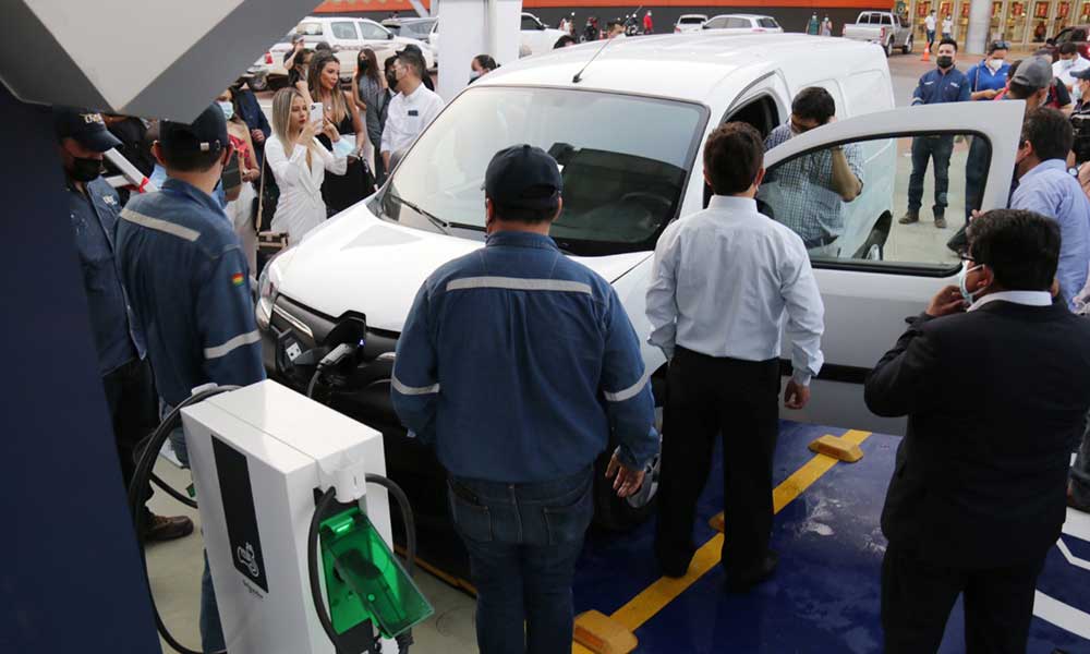 ESTACIONES-DE-CARGA-ELECTRICOS-2