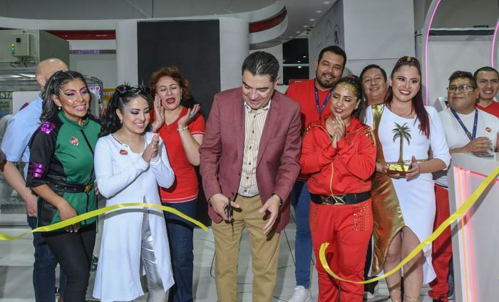 Embajadores INTI en la inauguración del stand (1)