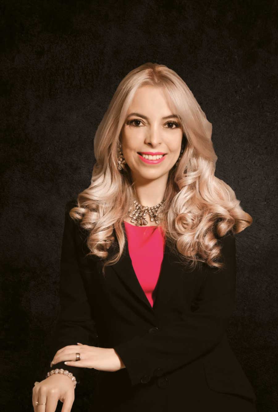 Claribel Aparicio es Directora General y de Asuntos Internacionales en Doing Business International (DBI)