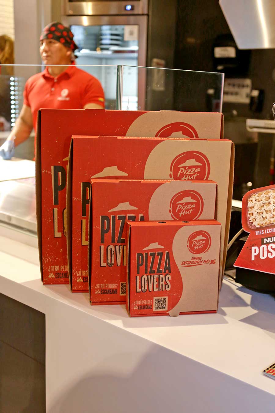 PIZZA-HUT-02