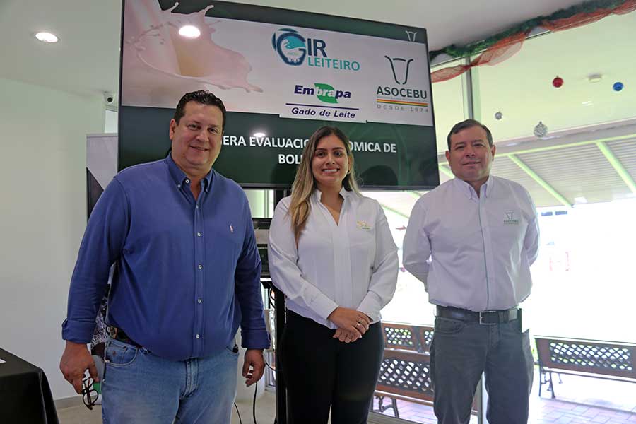 Julio Nacif, presidente Comisión Técnica; Jovita Egüez, coordinadora técnica y Fernando Baldomar, gerente de Asocebú.