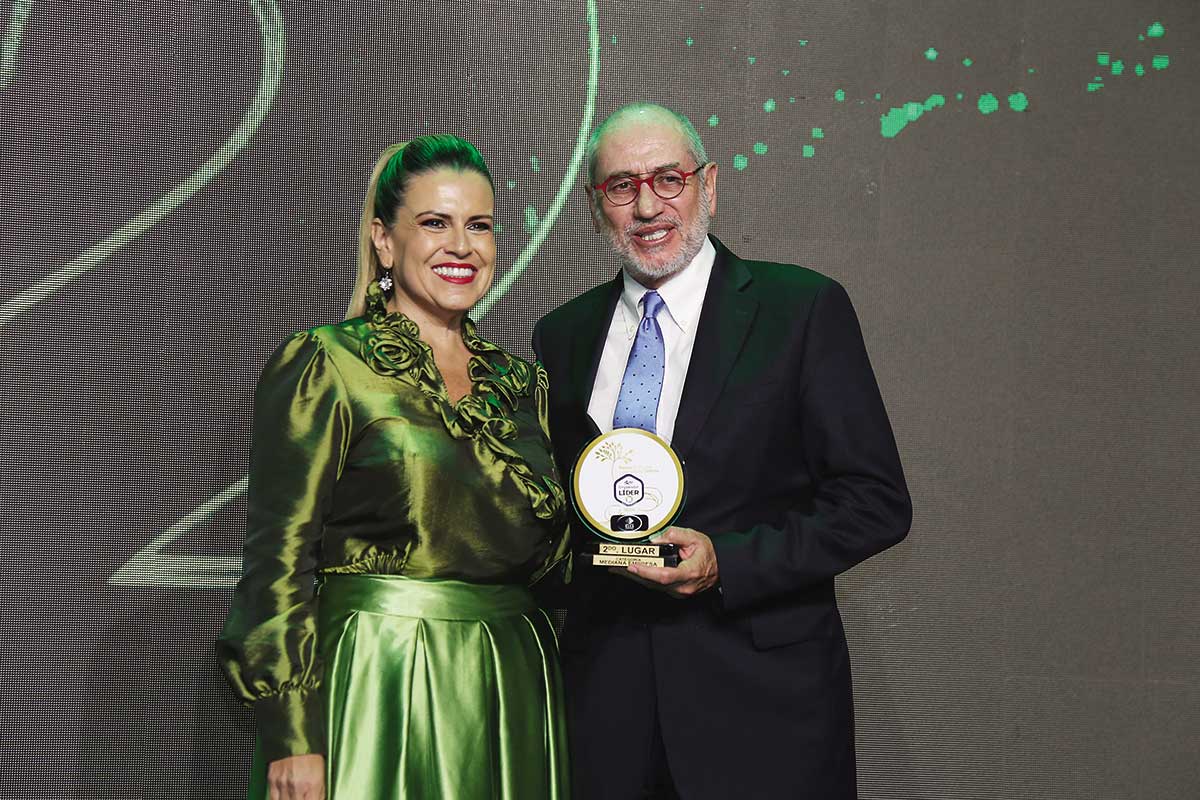 Directivo. Alejandro Mac Lean, de Bisa Seguros, recibió el galardón.