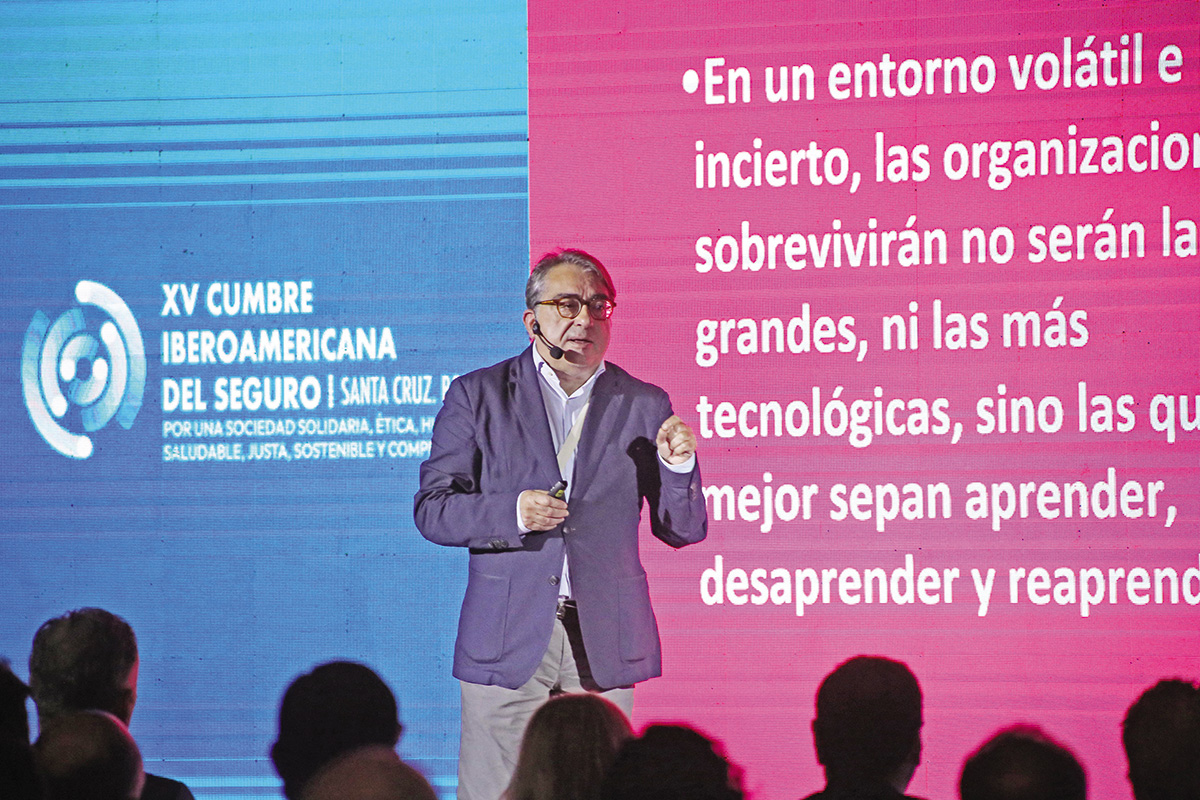 Joseba Angulo, uno de los expertos internacionales habló sobre la necesidad de la IA