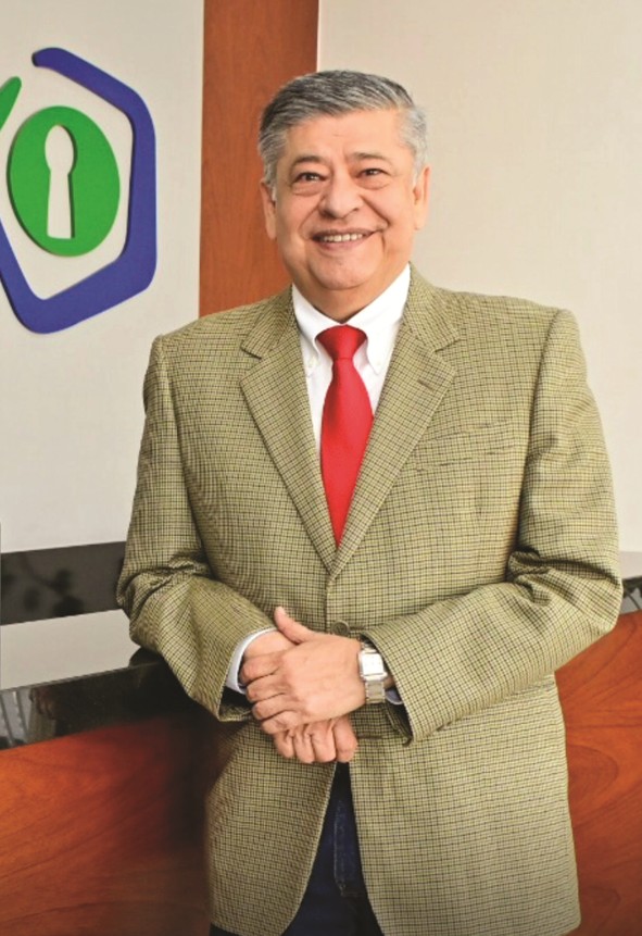 Julio

RIVERO

Pte. Asociación de Corredores de Seguros  de Bolivia
