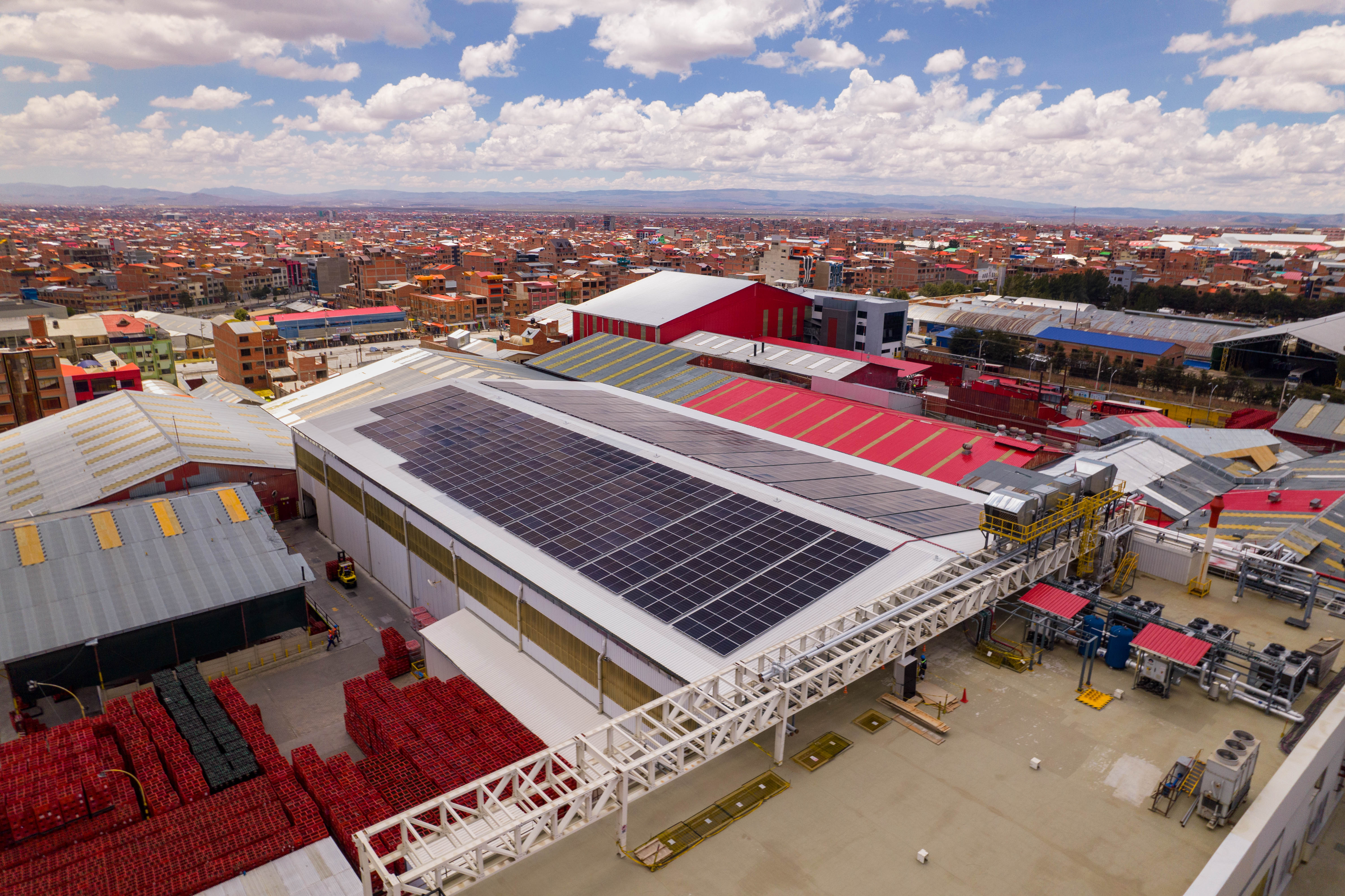 Paneles Solares en Planta Embol